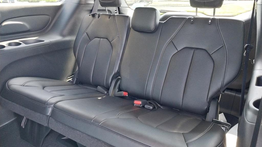 new 2025 Chrysler Pacifica car, priced at $38,518