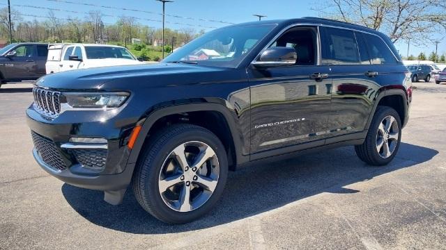 new 2024 Jeep Grand Cherokee car, priced at $49,356