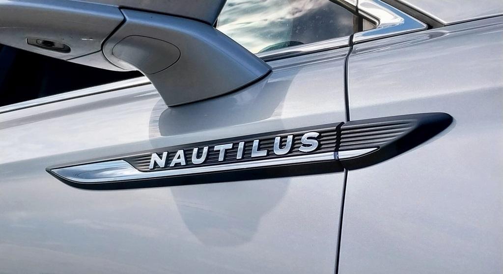 used 2019 Lincoln Nautilus car, priced at $19,844