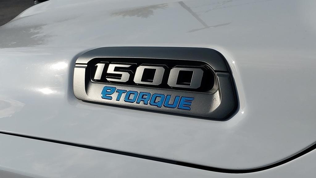 new 2025 Ram 1500 car, priced at $39,715