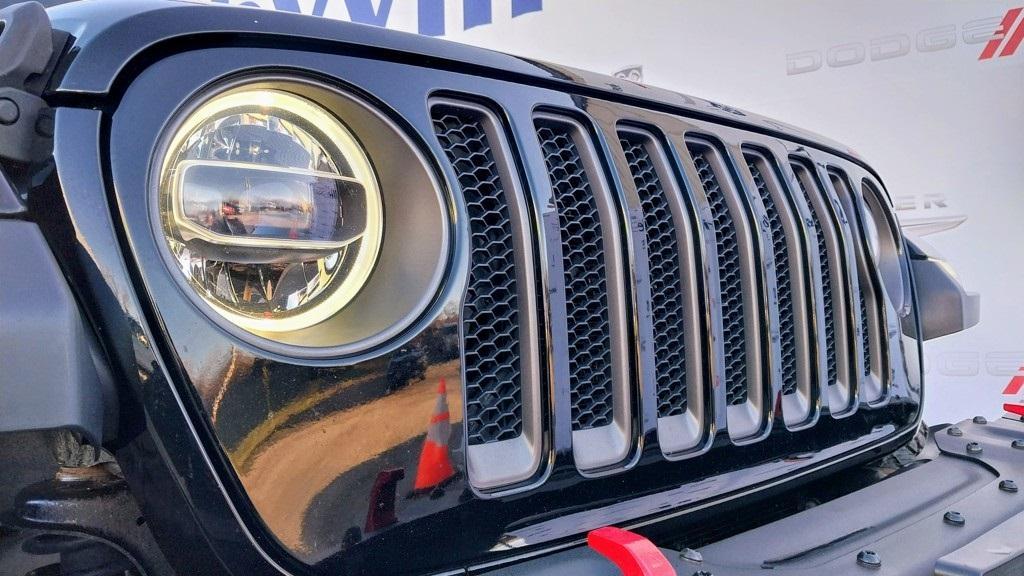 used 2018 Jeep Wrangler Unlimited car, priced at $25,975