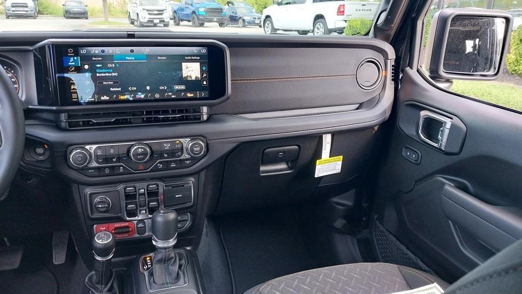 new 2025 Jeep Gladiator car, priced at $48,870