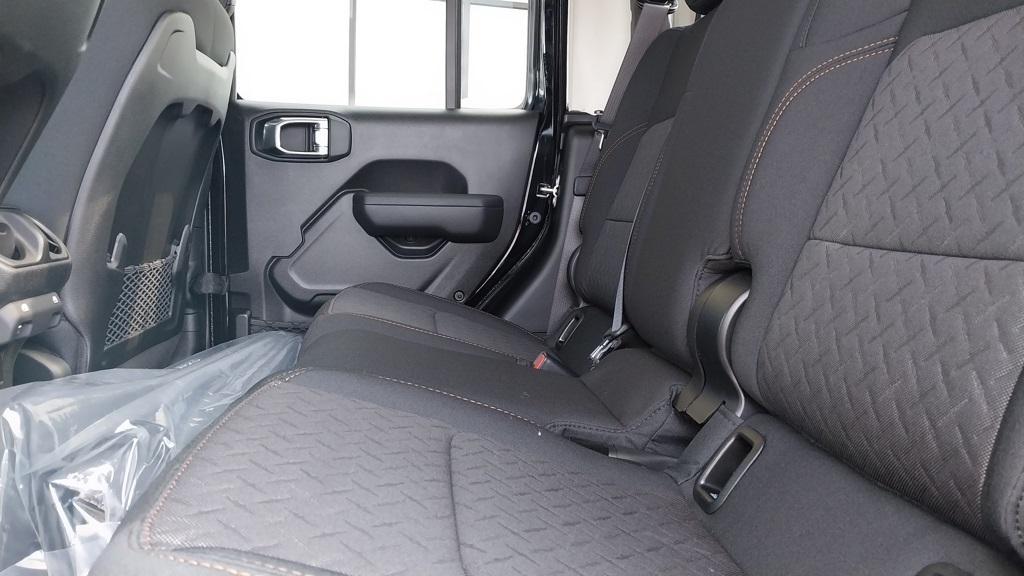 new 2025 Jeep Gladiator car, priced at $48,870