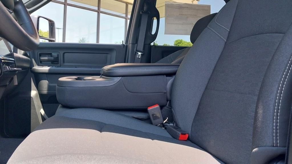 new 2025 Ram 2500 car, priced at $61,090