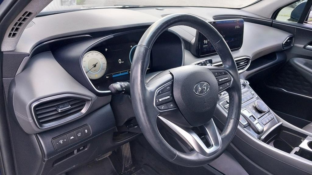 used 2022 Hyundai Santa Fe car, priced at $27,995