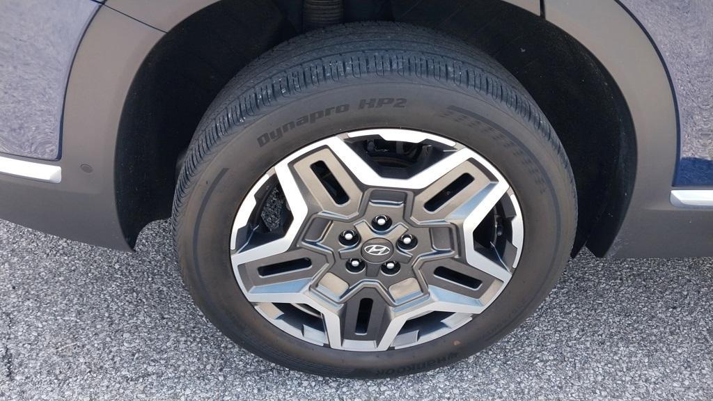 used 2022 Hyundai Santa Fe car, priced at $27,995