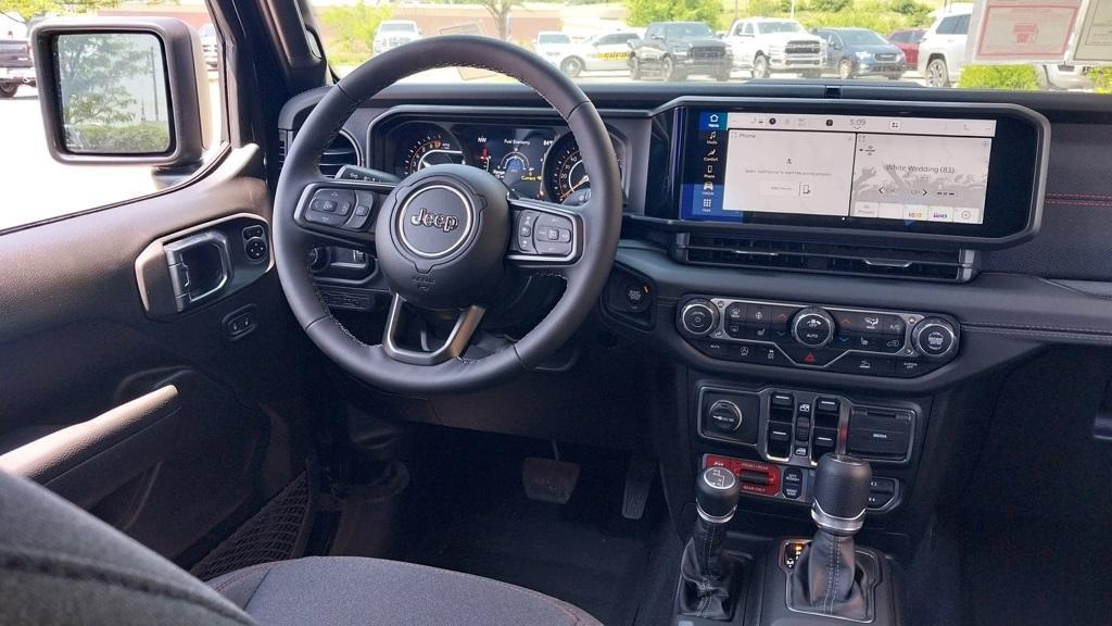 new 2025 Jeep Gladiator car