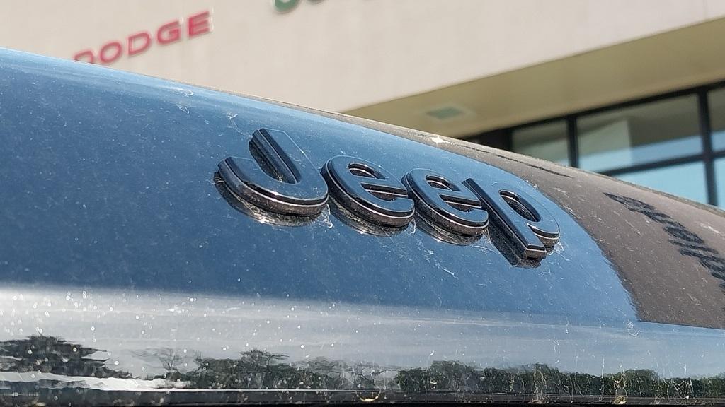 new 2025 Jeep Grand Cherokee car, priced at $47,584