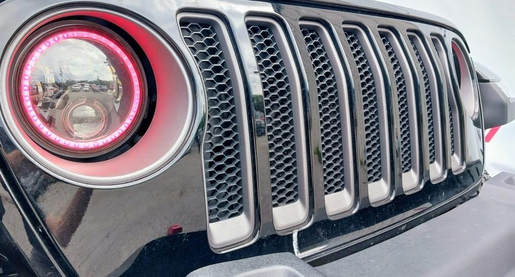used 2021 Jeep Wrangler Unlimited car, priced at $34,489