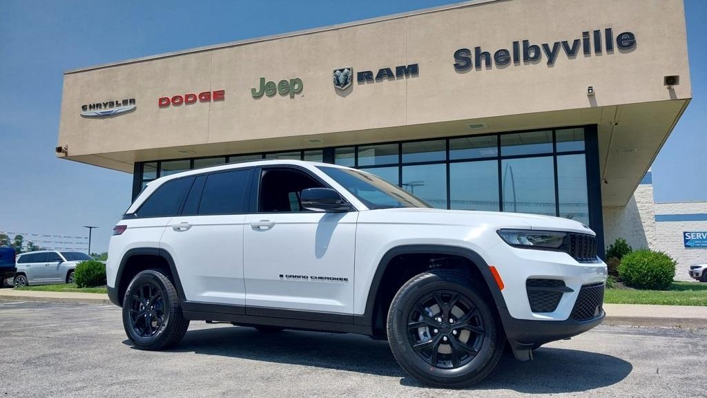 new 2025 Jeep Grand Cherokee car, priced at $38,935