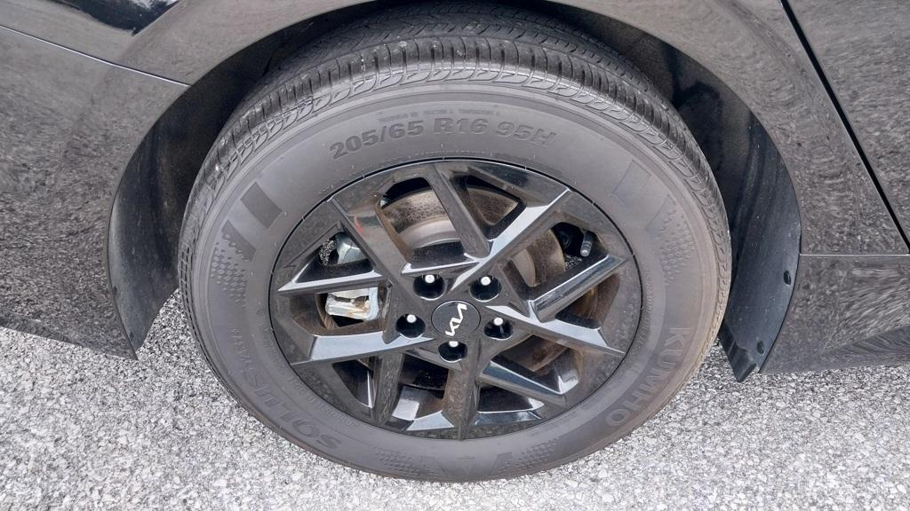 used 2025 Kia K5 car, priced at $22,976