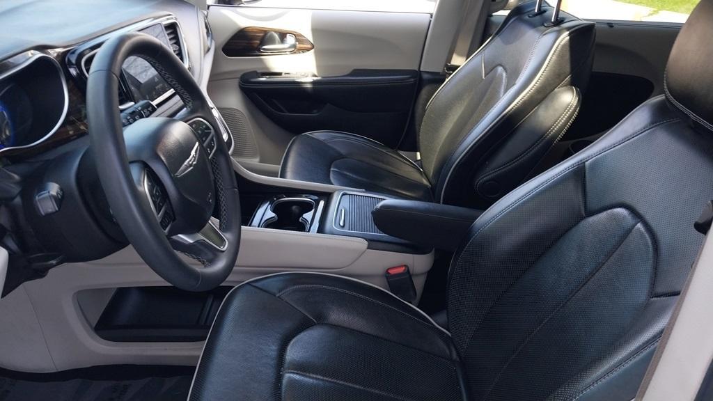 used 2023 Chrysler Pacifica car, priced at $28,387