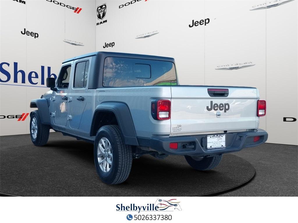 used 2023 Jeep Gladiator car, priced at $28,995