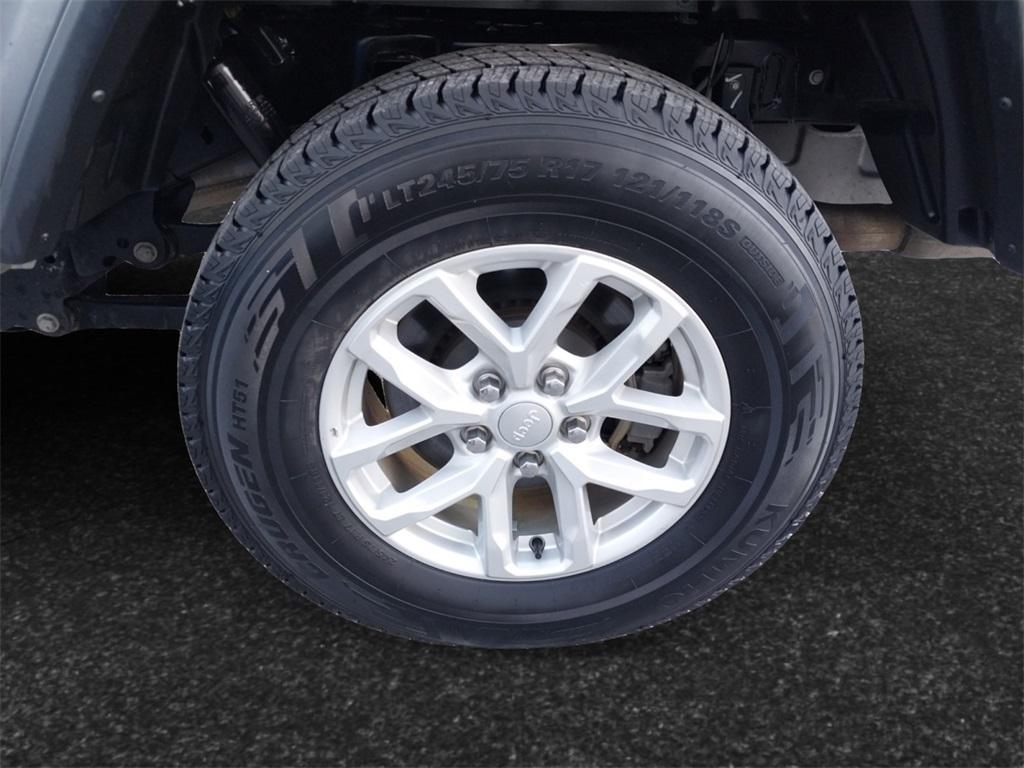 used 2023 Jeep Gladiator car, priced at $28,995