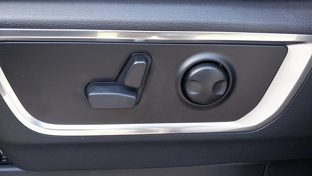 new 2025 Ram 1500 car, priced at $62,484