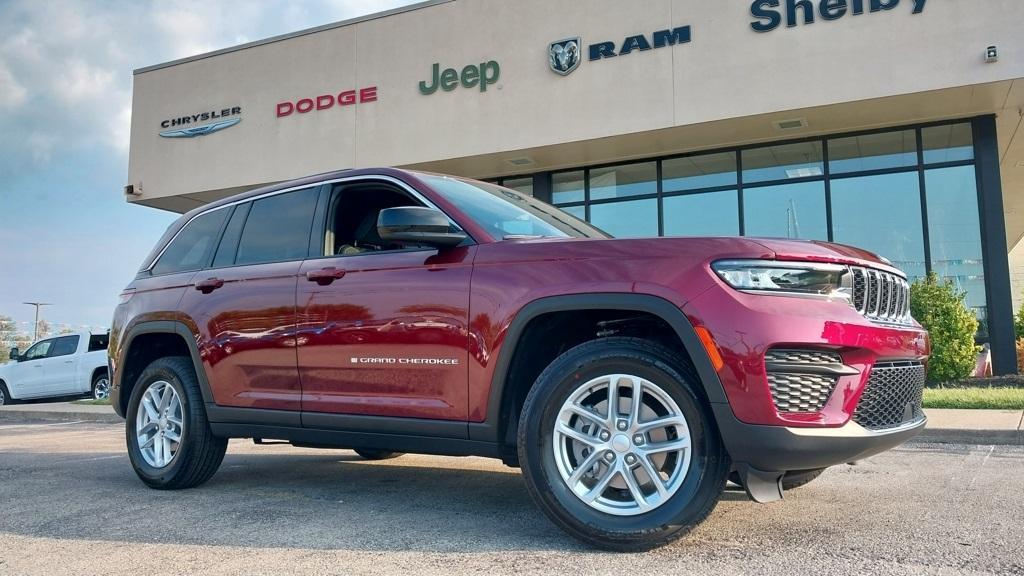 new 2025 Jeep Grand Cherokee car, priced at $37,170