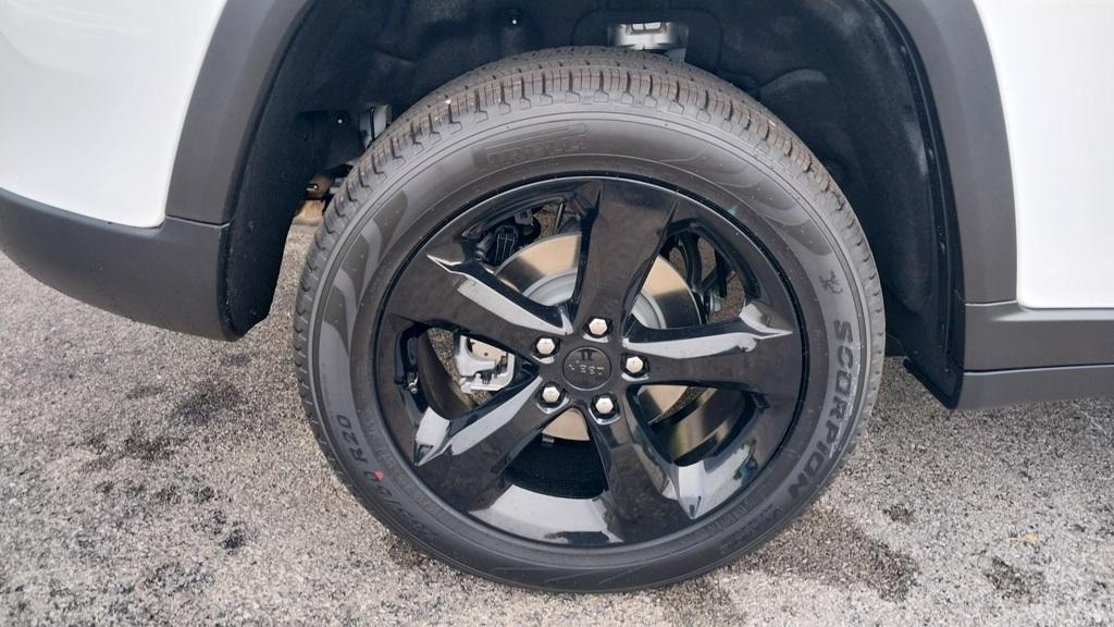 new 2025 Jeep Grand Cherokee car, priced at $44,060