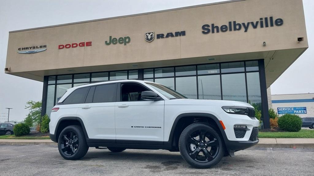 new 2025 Jeep Grand Cherokee car, priced at $44,060