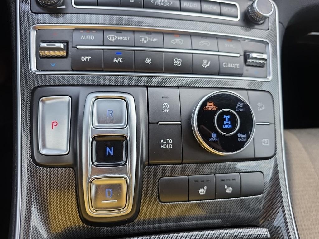 used 2023 Hyundai Santa Fe car, priced at $23,995