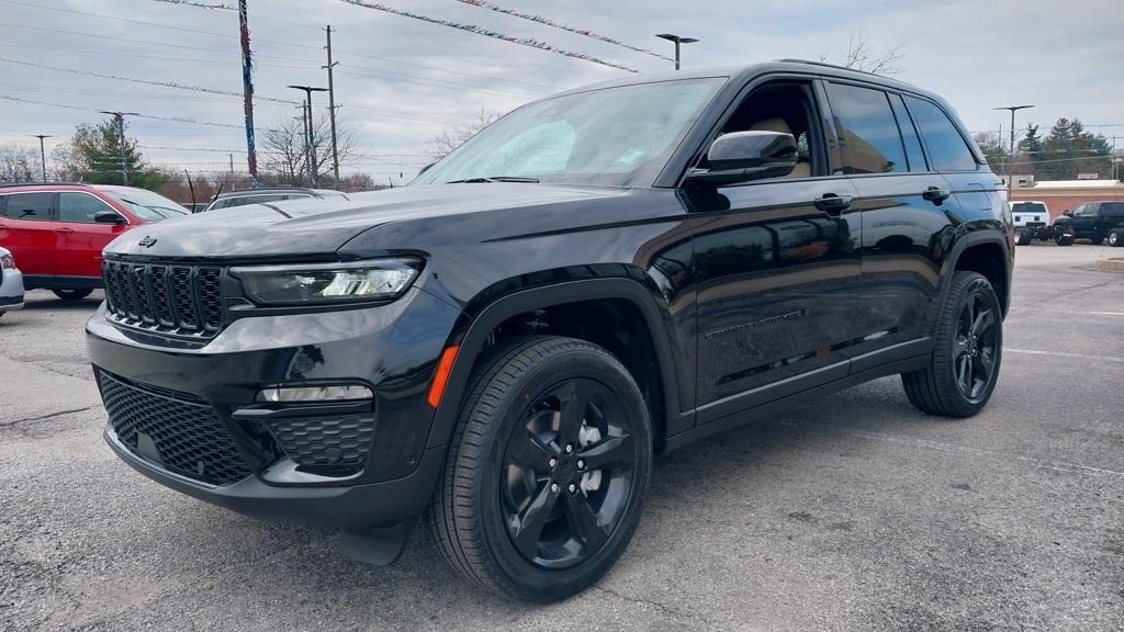 new 2025 Jeep Grand Cherokee car, priced at $48,460