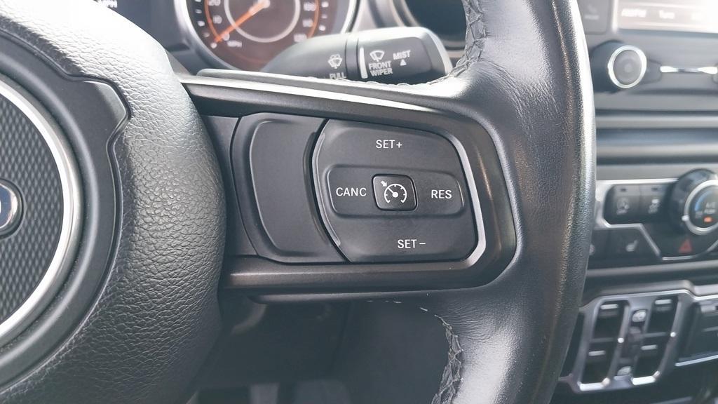 used 2021 Jeep Gladiator car, priced at $32,316