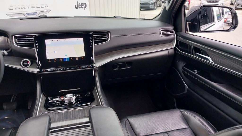 used 2023 Jeep Wagoneer L car, priced at $39,397