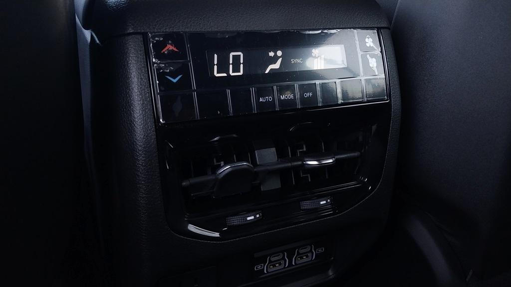 new 2025 Jeep Grand Cherokee L car, priced at $39,635