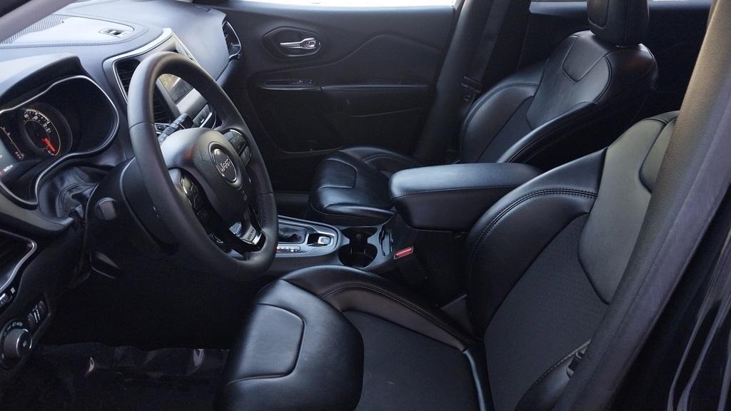 used 2021 Jeep Cherokee car, priced at $20,594