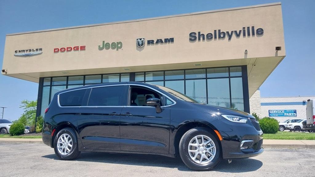 new 2025 Chrysler Pacifica car, priced at $38,745