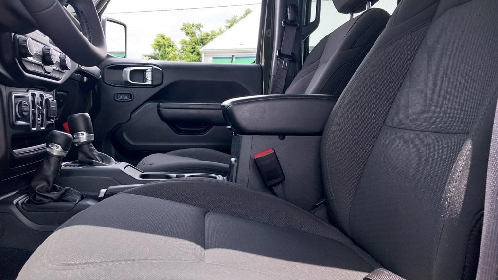 used 2023 Jeep Gladiator car, priced at $32,385