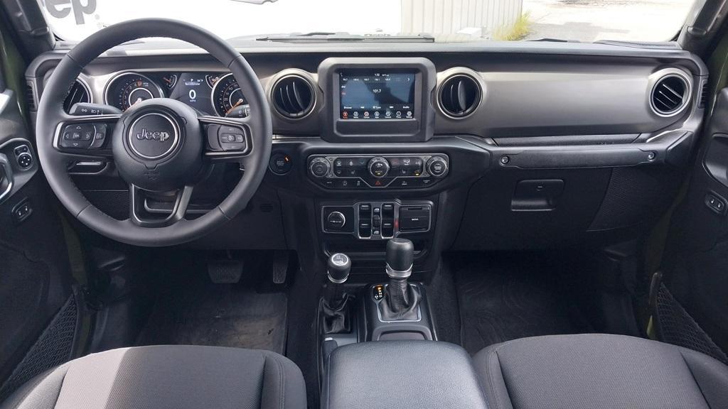 used 2023 Jeep Gladiator car, priced at $32,385