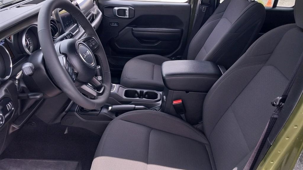 used 2023 Jeep Gladiator car, priced at $32,385