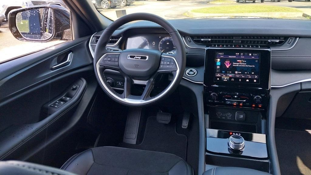 new 2025 Jeep Grand Cherokee L car, priced at $40,730