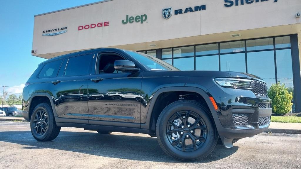 new 2025 Jeep Grand Cherokee L car, priced at $40,730