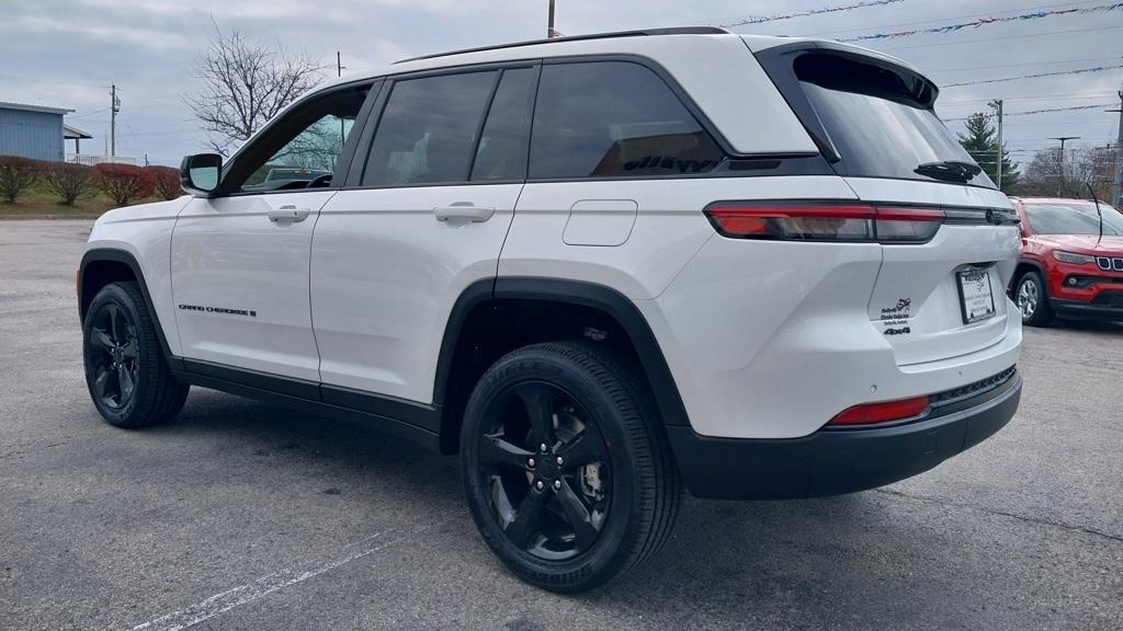 new 2025 Jeep Grand Cherokee car, priced at $40,580