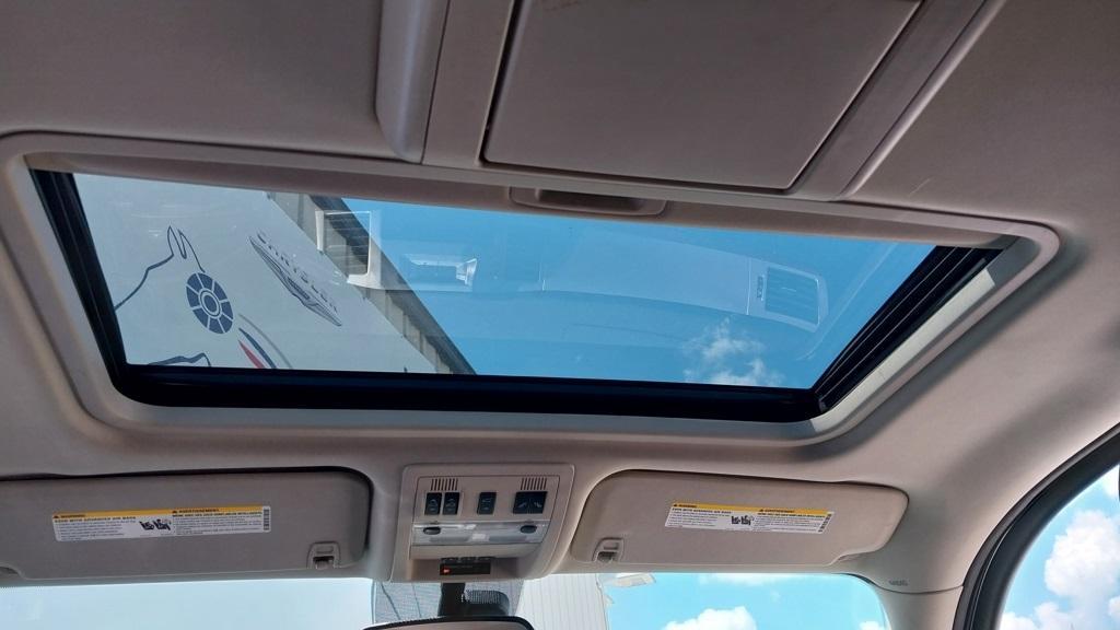 used 2009 Cadillac Escalade car, priced at $13,553