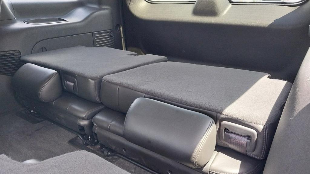 used 2009 Cadillac Escalade car, priced at $13,553