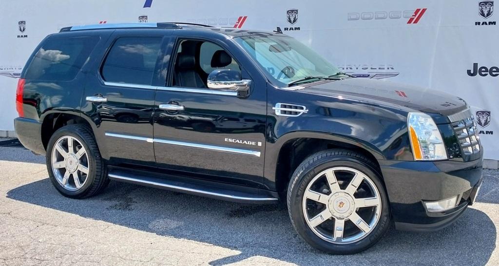 used 2009 Cadillac Escalade car, priced at $13,553