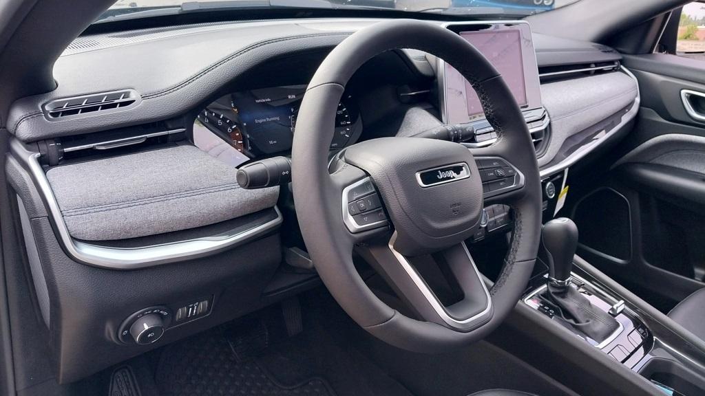 new 2025 Jeep Compass car, priced at $26,435