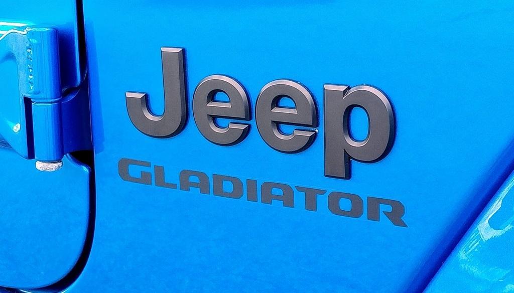 used 2022 Jeep Gladiator car, priced at $32,566
