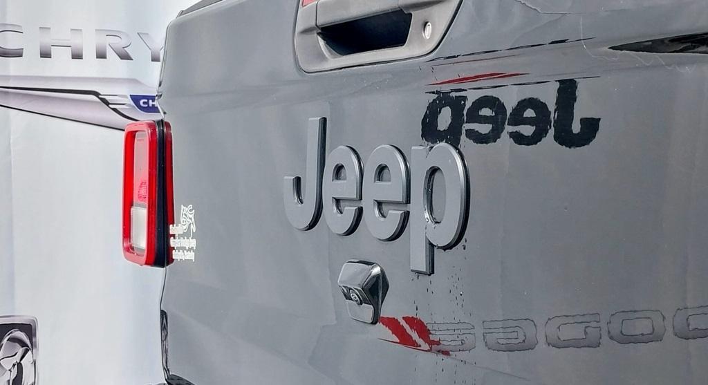 used 2022 Jeep Gladiator car, priced at $31,845
