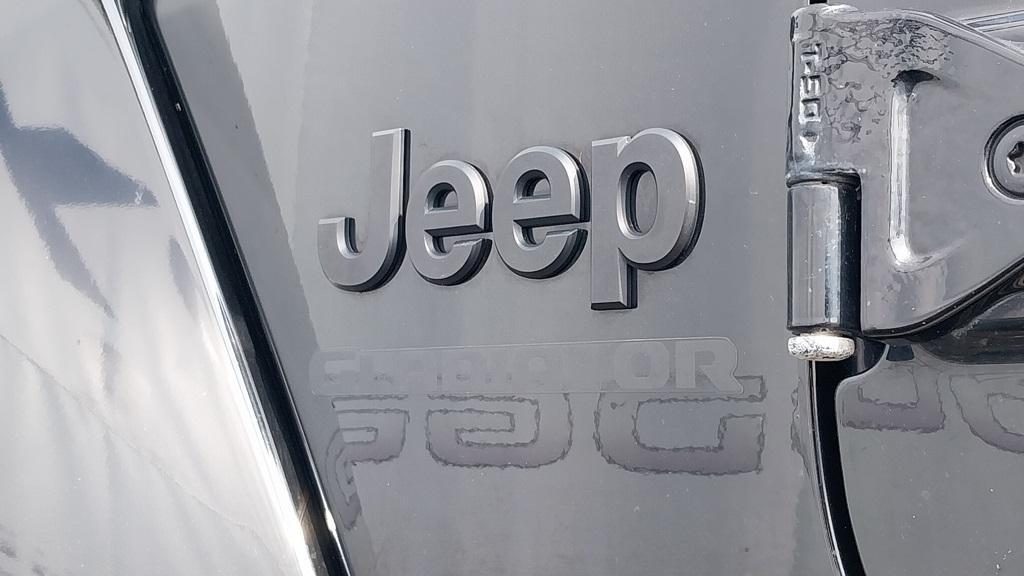 used 2022 Jeep Gladiator car, priced at $31,845