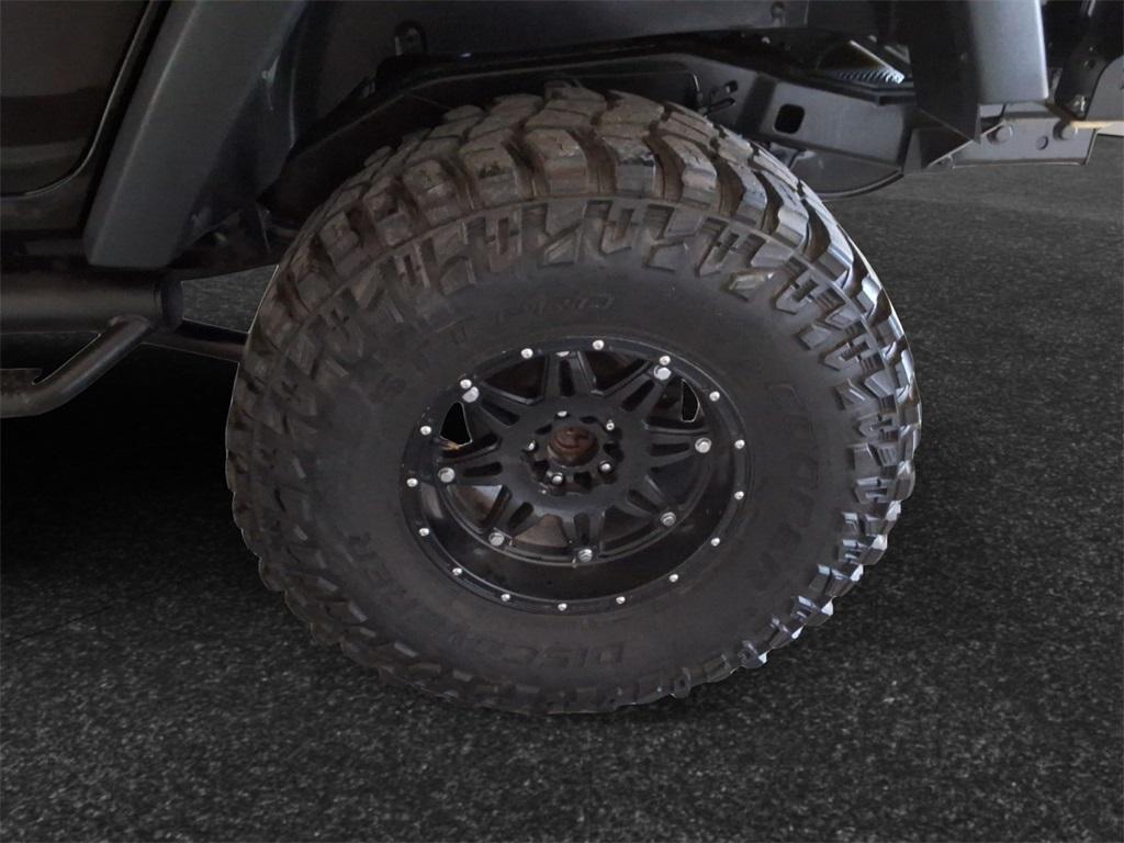 used 2015 Jeep Wrangler Unlimited car, priced at $24,994