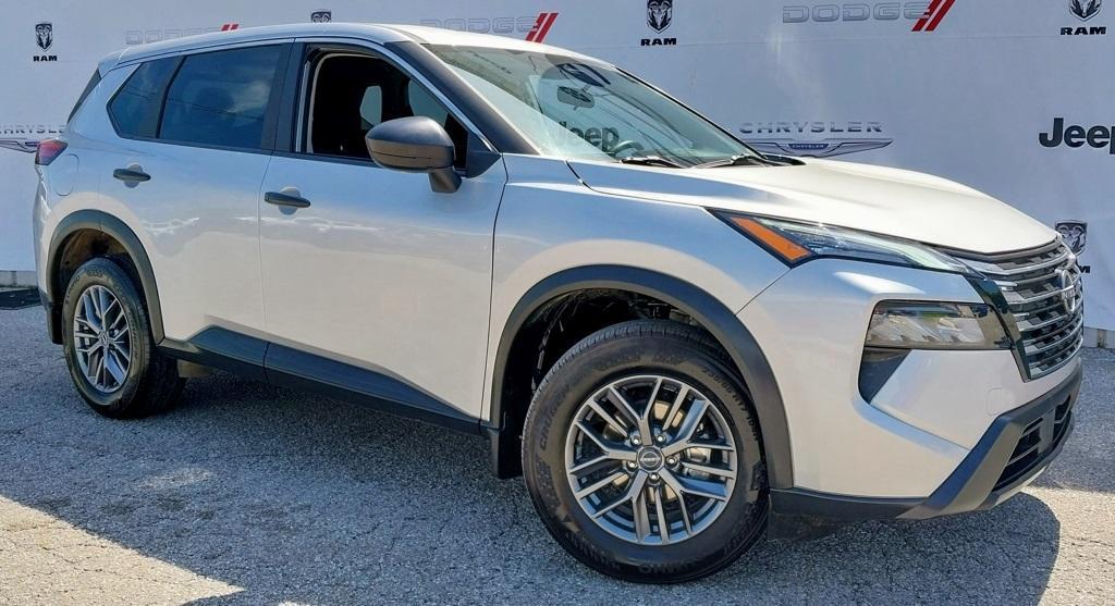 used 2024 Nissan Rogue car, priced at $24,994