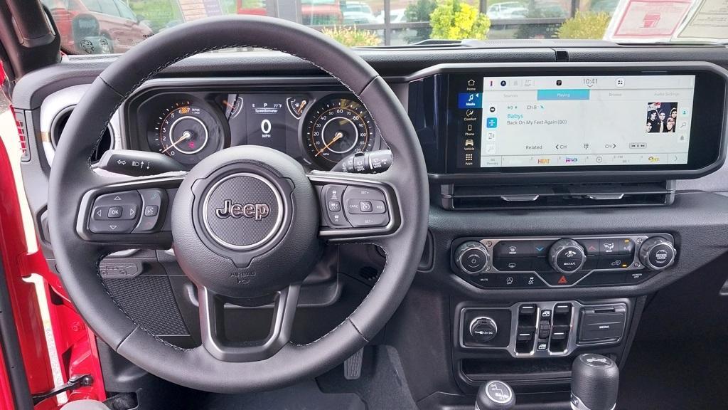 new 2025 Jeep Wrangler car