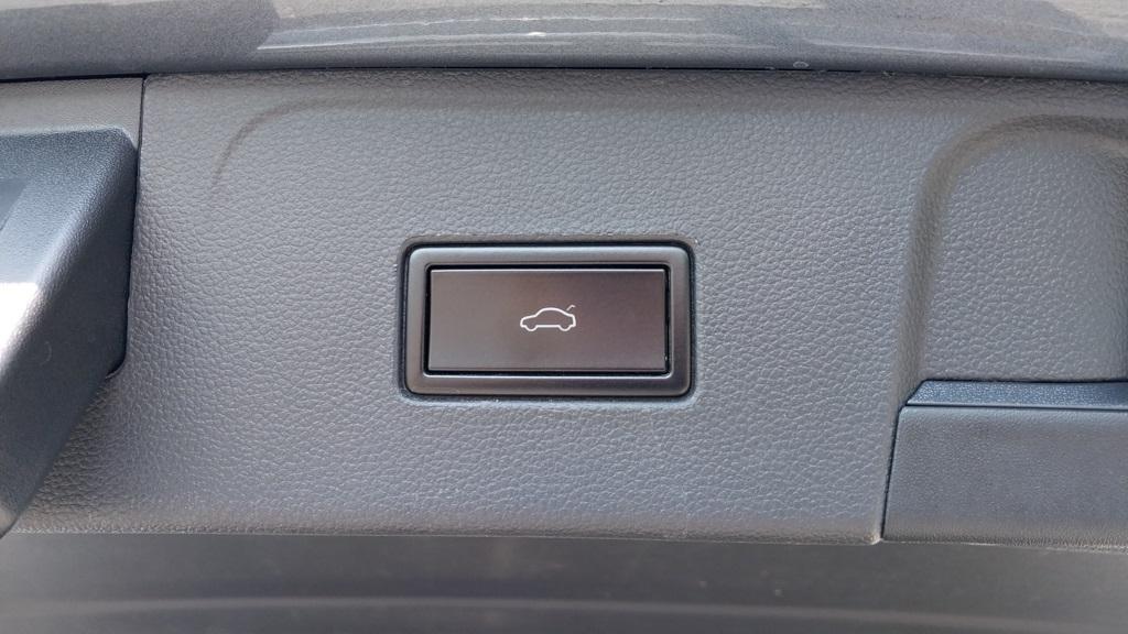 used 2021 Volkswagen Atlas car, priced at $24,995