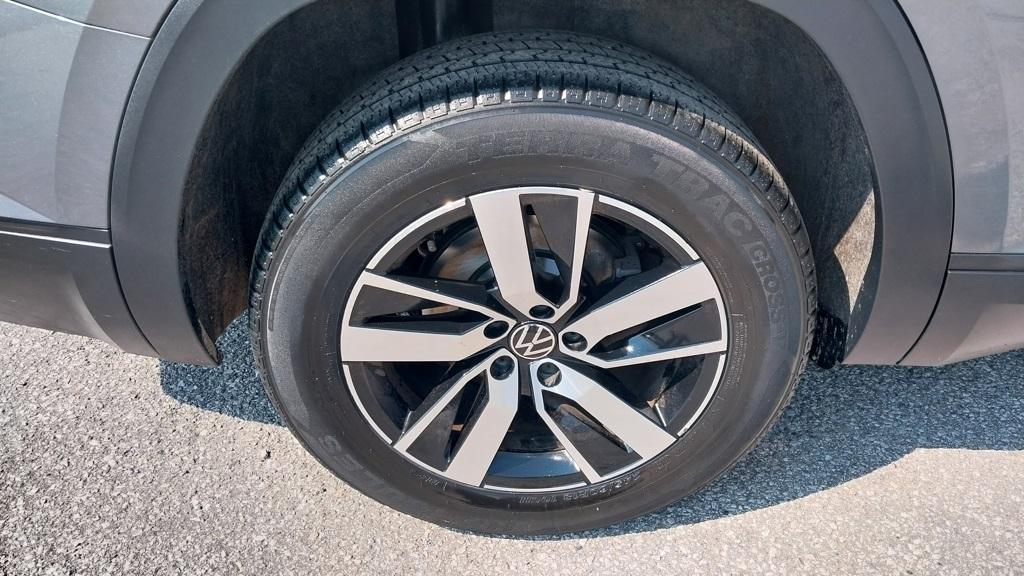 used 2021 Volkswagen Atlas car, priced at $24,995