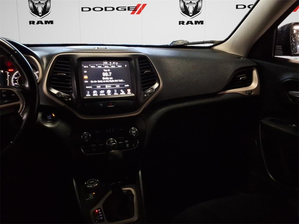 used 2016 Jeep Cherokee car, priced at $8,999