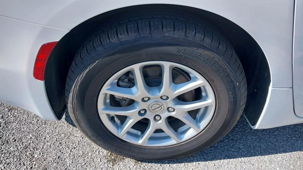 used 2021 Chrysler Pacifica car, priced at $21,675