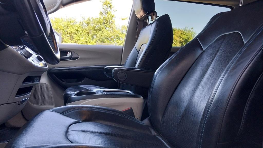used 2021 Chrysler Pacifica car, priced at $21,675
